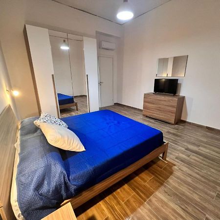 Civico 81 Apartment Наполи Екстериор снимка