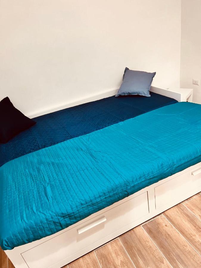 Civico 81 Apartment Наполи Екстериор снимка